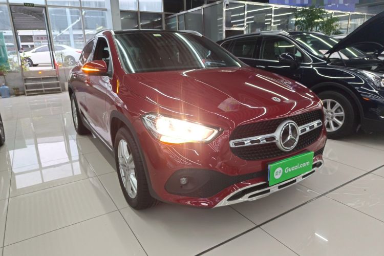 Used Mercedes-Benz GLA 2020 GLA 180 Front Right 45 Deg