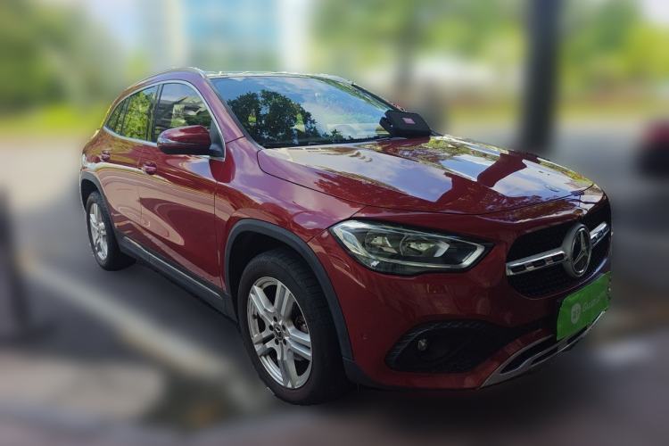 Used Mercedes-Benz GLA 2020 GLA 180 Front Right 45 Deg