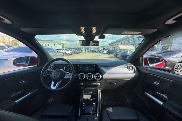 Used Mercedes-Benz GLA 2020 GLA 200 Interior 1