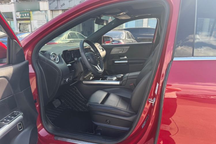Used Mercedes-Benz GLA 2020 GLA 200 Interior 2