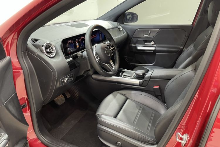 Used Mercedes-Benz GLA 2020 GLA 200 Interior 4