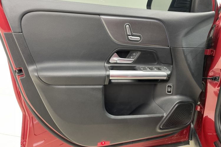Used Mercedes-Benz GLA 2020 GLA 200 Interior 5