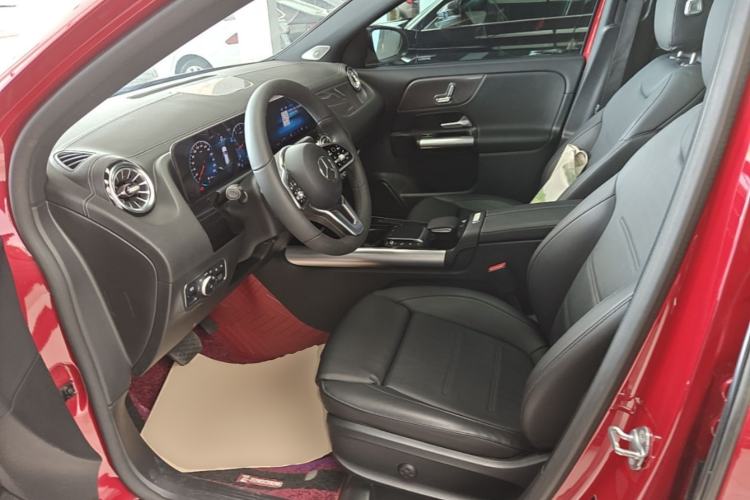 Used Mercedes-Benz GLA 2020 GLA 180 Left Front Seat