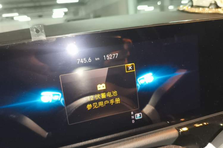 Used Mercedes-Benz GLA 2020 GLA 200 Odometer Close Up