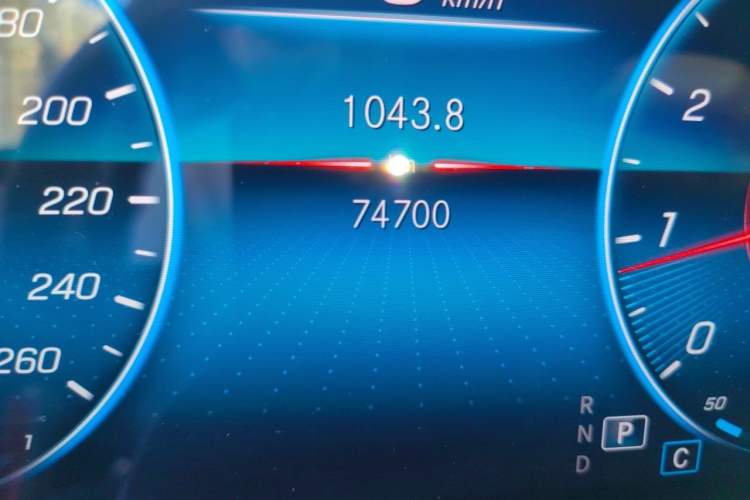 Used Mercedes-Benz GLA 2020 GLA 200 Odometer Close Up