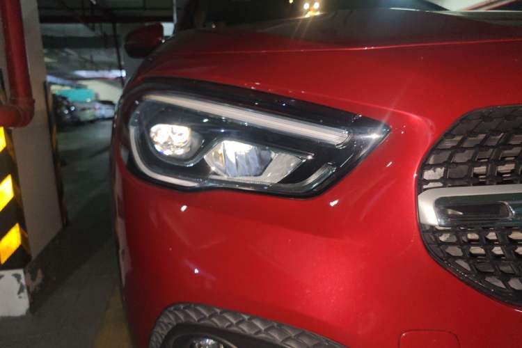 Used Mercedes-Benz GLA 2020 GLA 200 Right Front Headlight
