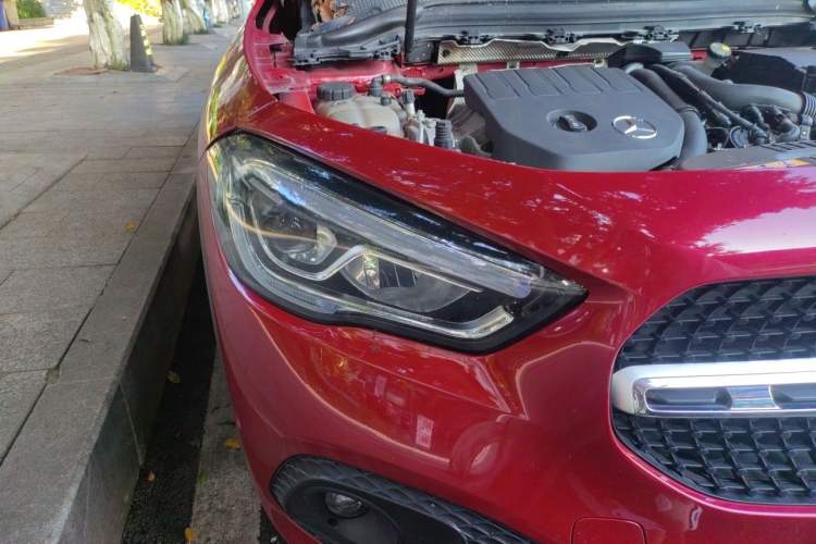 Used Mercedes-Benz GLA 2020 GLA 200 Right Front Headlight