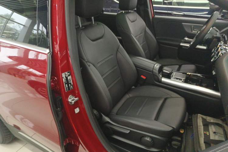 Used Mercedes-Benz GLA 2020 GLA 180 Right Front Seat
