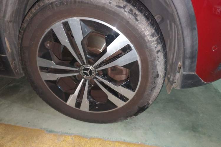 Used Mercedes-Benz GLA 2020 GLA 200 Right Front Wheel Hub