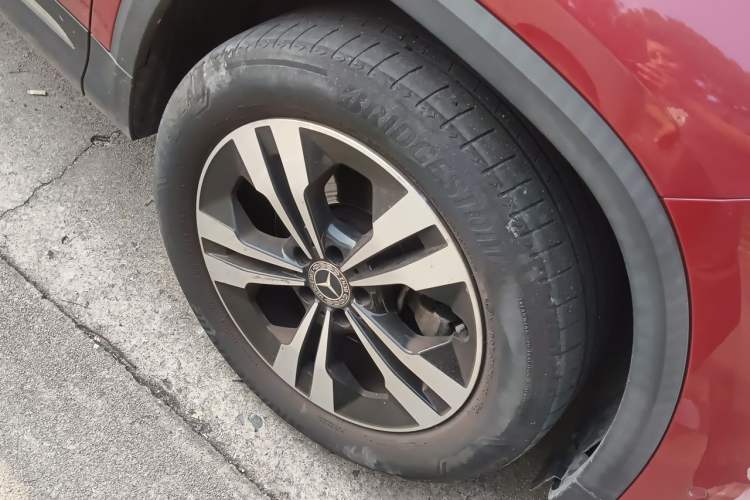 Used Mercedes-Benz GLA 2020 GLA 200 Right Front Wheel Hub