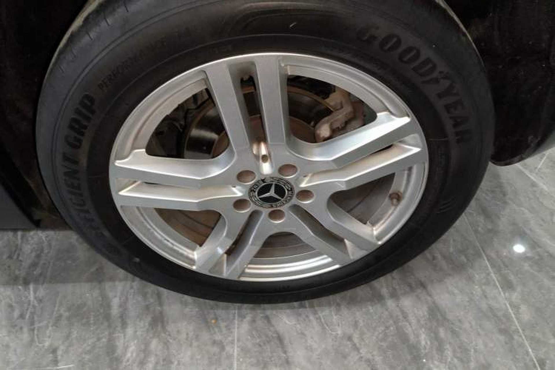 Used Mercedes-Benz GLA 2020 GLA 180 Right Rear Wheel Hub