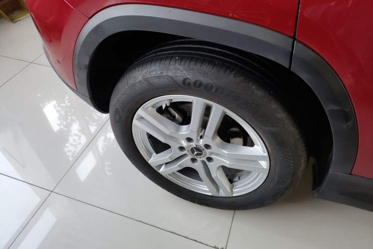 Used Mercedes-Benz GLA 2020 GLA 180 Right Rear Wheel Hub