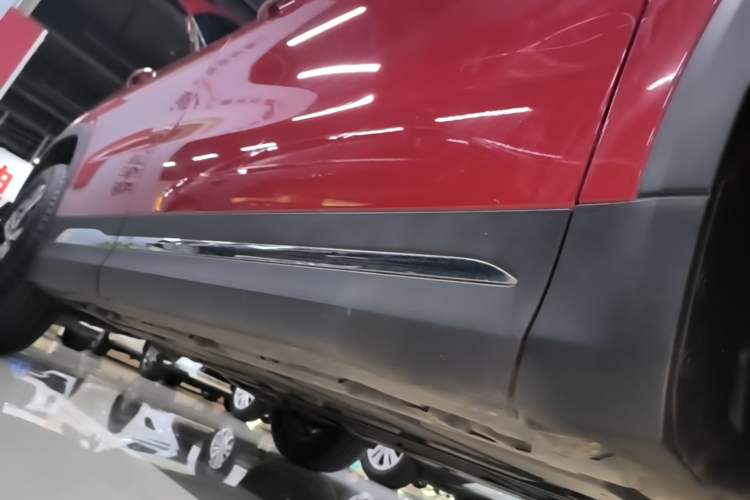 Used Mercedes-Benz GLA 2020 GLA 180 Right Side Sill