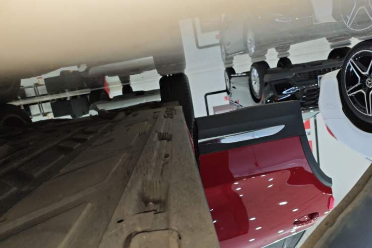 Used Mercedes-Benz GLA 2020 GLA 180 Right Side Sill