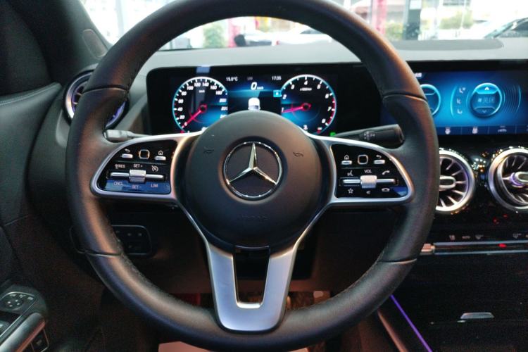 Used Mercedes-Benz GLA 2020 GLA 200 Steering Wheel