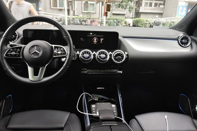 Used Mercedes-Benz GLA 2020 GLA 180 Center Console