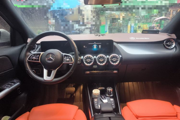 Used Mercedes-Benz GLA 2020 GLA 200 Center Console