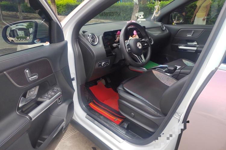 Used Mercedes-Benz GLA 2020 GLA 200 Driver Seat