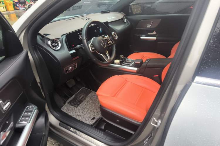Used Mercedes-Benz GLA 2020 GLA 200 Driver Seat