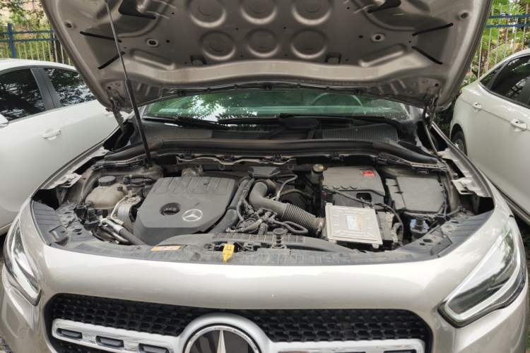 Used Mercedes-Benz GLA 2020 GLA 180 Engine Bay