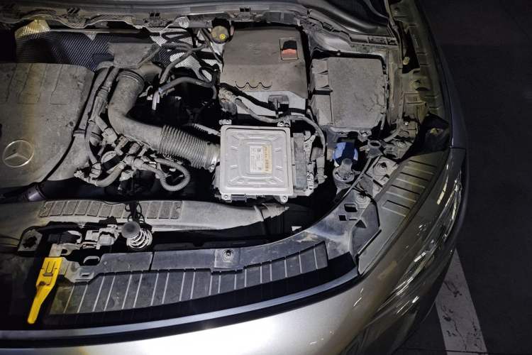 Used Mercedes-Benz GLA 2020 GLA 200 Engine Bay Left