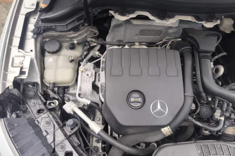 Used Mercedes-Benz GLA 2020 GLA 200 Engine Bay Right
