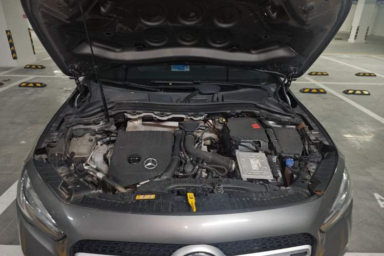 Used Mercedes-Benz GLA 2020 GLA 200 Engine Bay