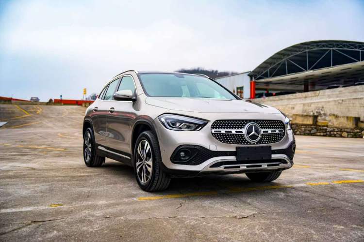Used Mercedes-Benz GLA 2020 GLA 200 Exterior 2