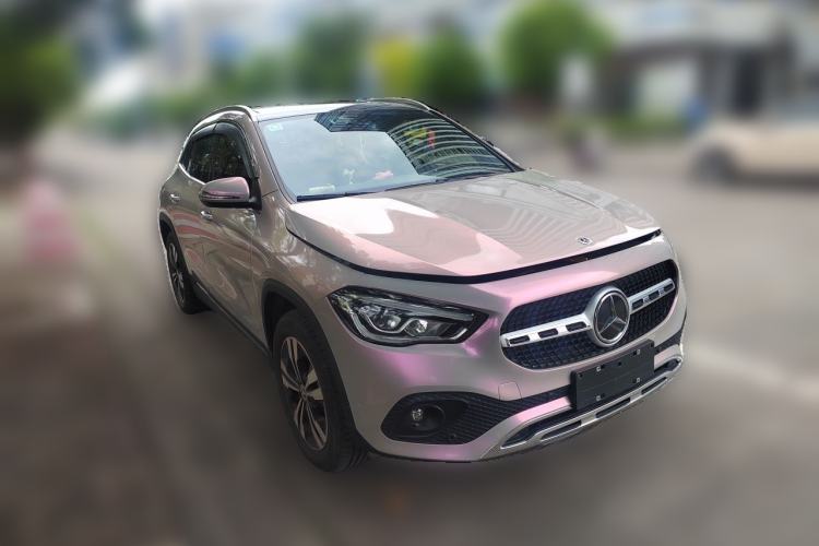 Used Mercedes-Benz GLA 2020 GLA 200 Front Right 45 Deg