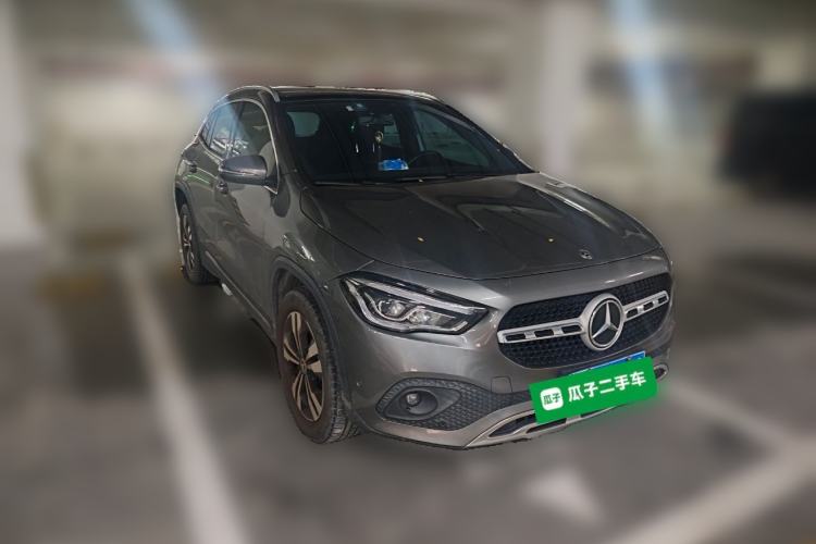 Used Mercedes-Benz GLA 2020 GLA 200 Front Right 45 Deg