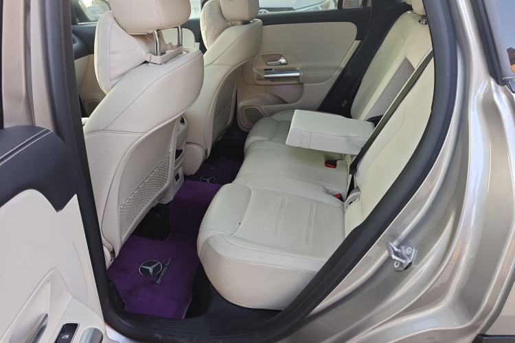Used Mercedes-Benz GLA 2020 GLA 200 4MATIC Interior 1
