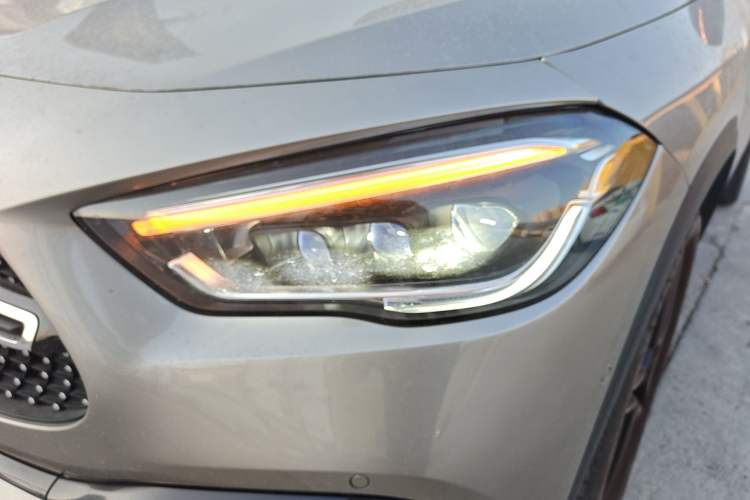 Used Mercedes-Benz GLA 2020 GLA 200 4MATIC Interior 6