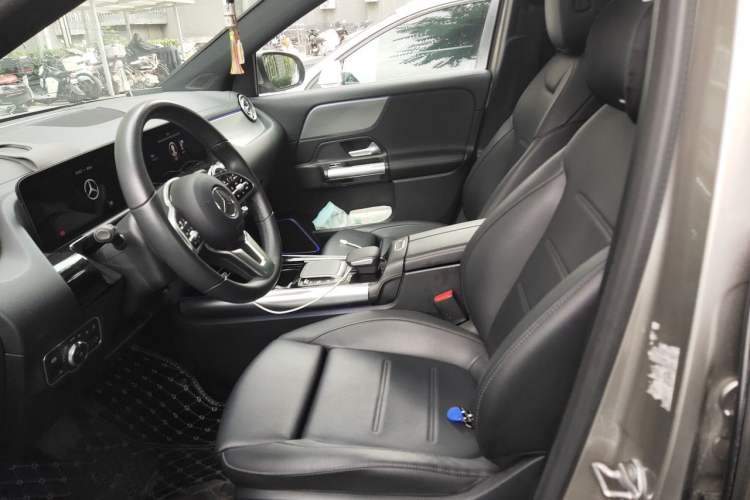 Used Mercedes-Benz GLA 2020 GLA 180 Left Front Seat
