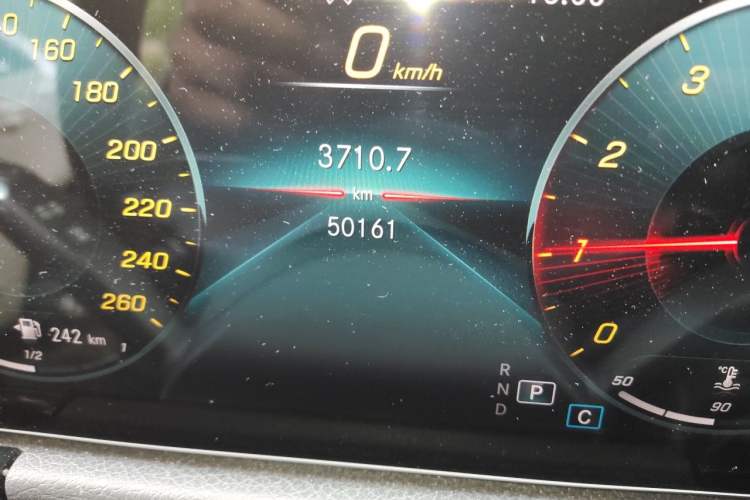 Used Mercedes-Benz GLA 2020 GLA 180 Odometer Close Up