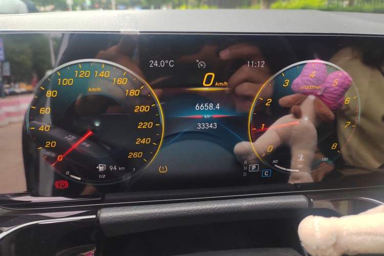 Used Mercedes-Benz GLA 2020 GLA 200 Odometer Close Up