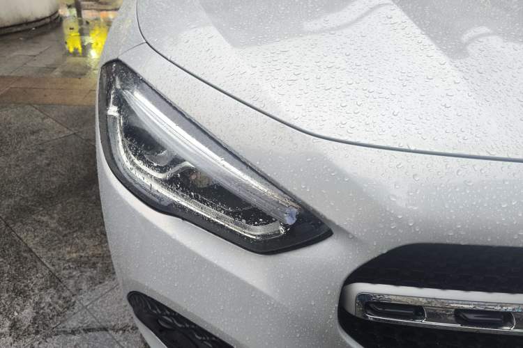 Used Mercedes-Benz GLA 2020 GLA 200 Right Front Headlight
