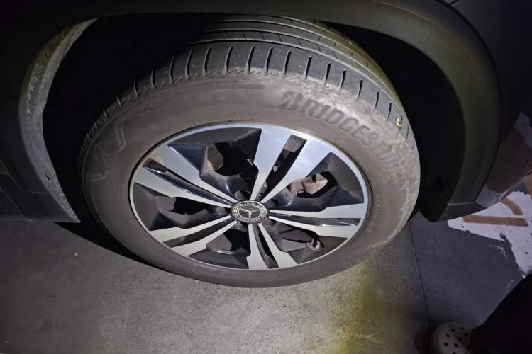 Used Mercedes-Benz GLA 2020 GLA 200 Right Front Wheel Hub