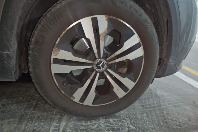 Used Mercedes-Benz GLA 2020 GLA 200 Right Front Wheel Hub