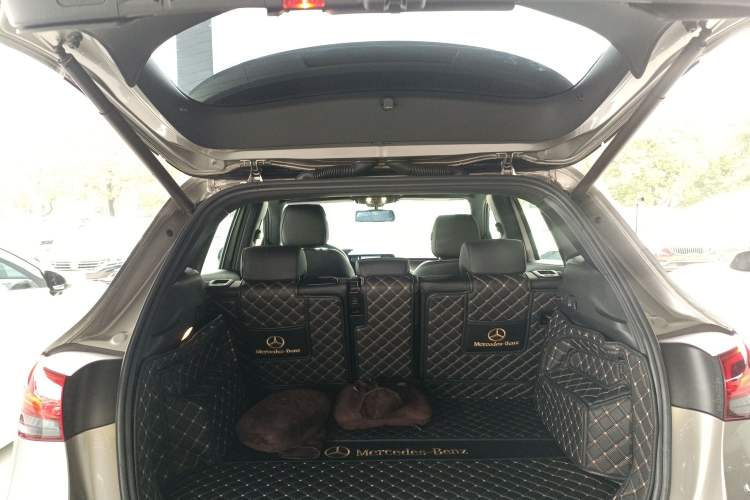 Used Mercedes-Benz GLA 2020 GLA 200 Trunk