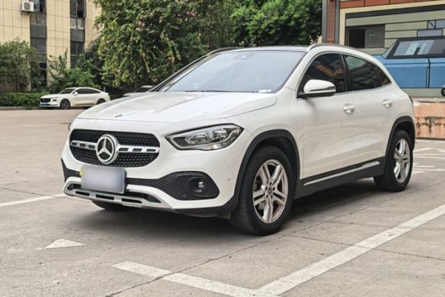 Ojetý Mercedes-Benz GLA 2020 GLA 180