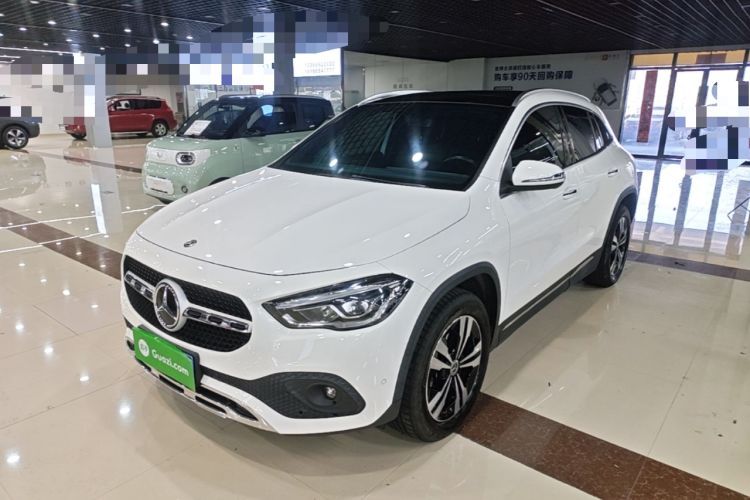Used Mercedes-Benz GLA 2020 GLA 200 Guazi used car, China used car export, Used car for sale, Used Mercedes-Benz cars, Cheapest cars for sale