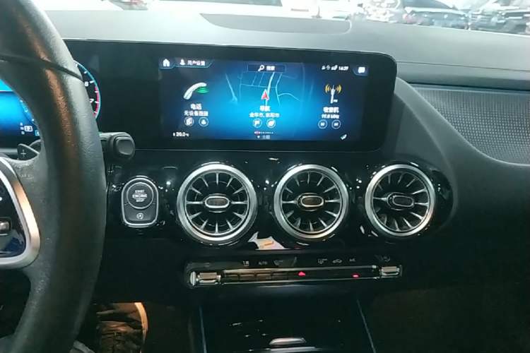 Used Mercedes-Benz GLA 2020 GLA 200 Audio And AC Panel