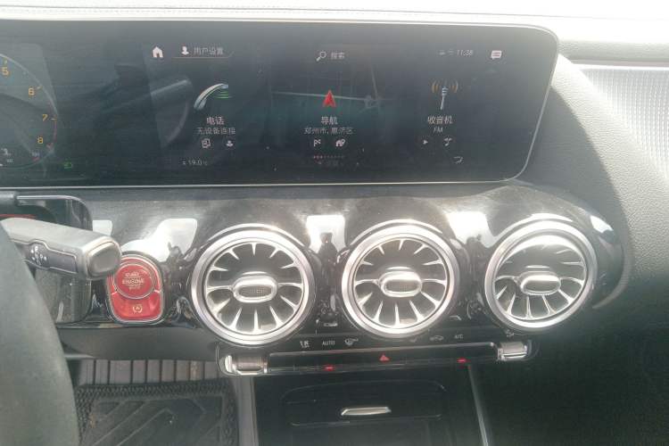 Used Mercedes-Benz GLA 2020 GLA 200 Audio And AC Panel