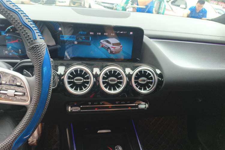 Used Mercedes-Benz GLA 2020 GLA 200 Audio And AC Panel
