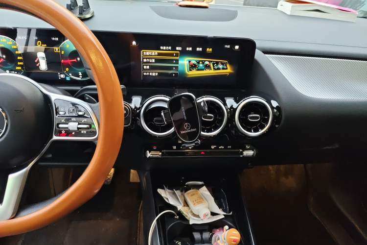 Used Mercedes-Benz GLA 2020 GLA 180 Audio And AC Panel