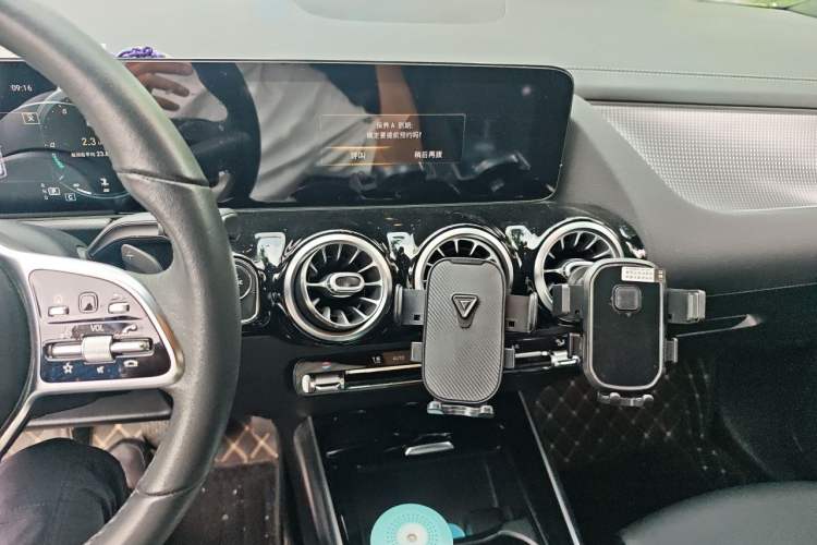 Used Mercedes-Benz GLA 2020 GLA 200 Audio And AC Panel
