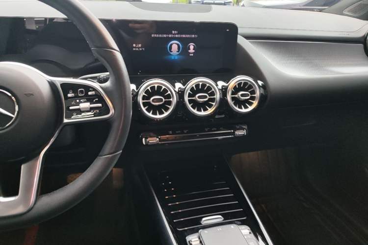 Used Mercedes-Benz GLA 2020 GLA 200 Audio And AC Panel