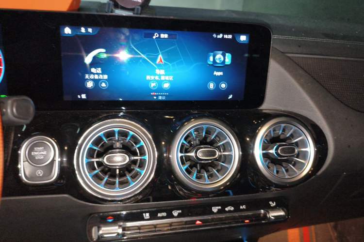 Used Mercedes-Benz GLA 2020 GLA 200 Audio And AC Panel