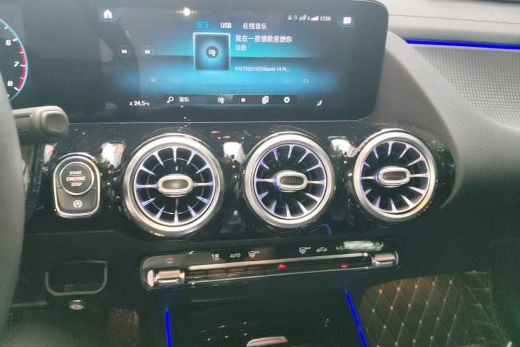 Used Mercedes-Benz GLA 2020 GLA 200 Audio And AC Panel