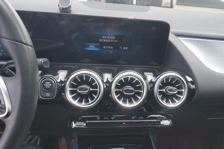 Used Mercedes-Benz GLA 2020 GLA 200 Audio And AC Panel